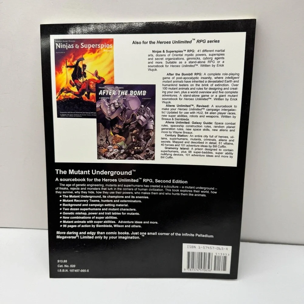 Mutant Underground Aliens Unlimited A Sourcebook‎ for Heroes by Kevin Siembieda